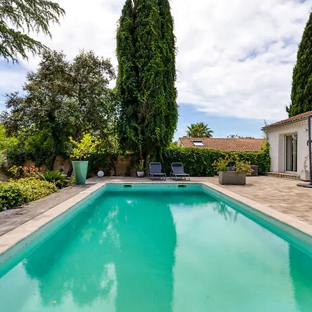 Claudia Avec Piscine Le Crès